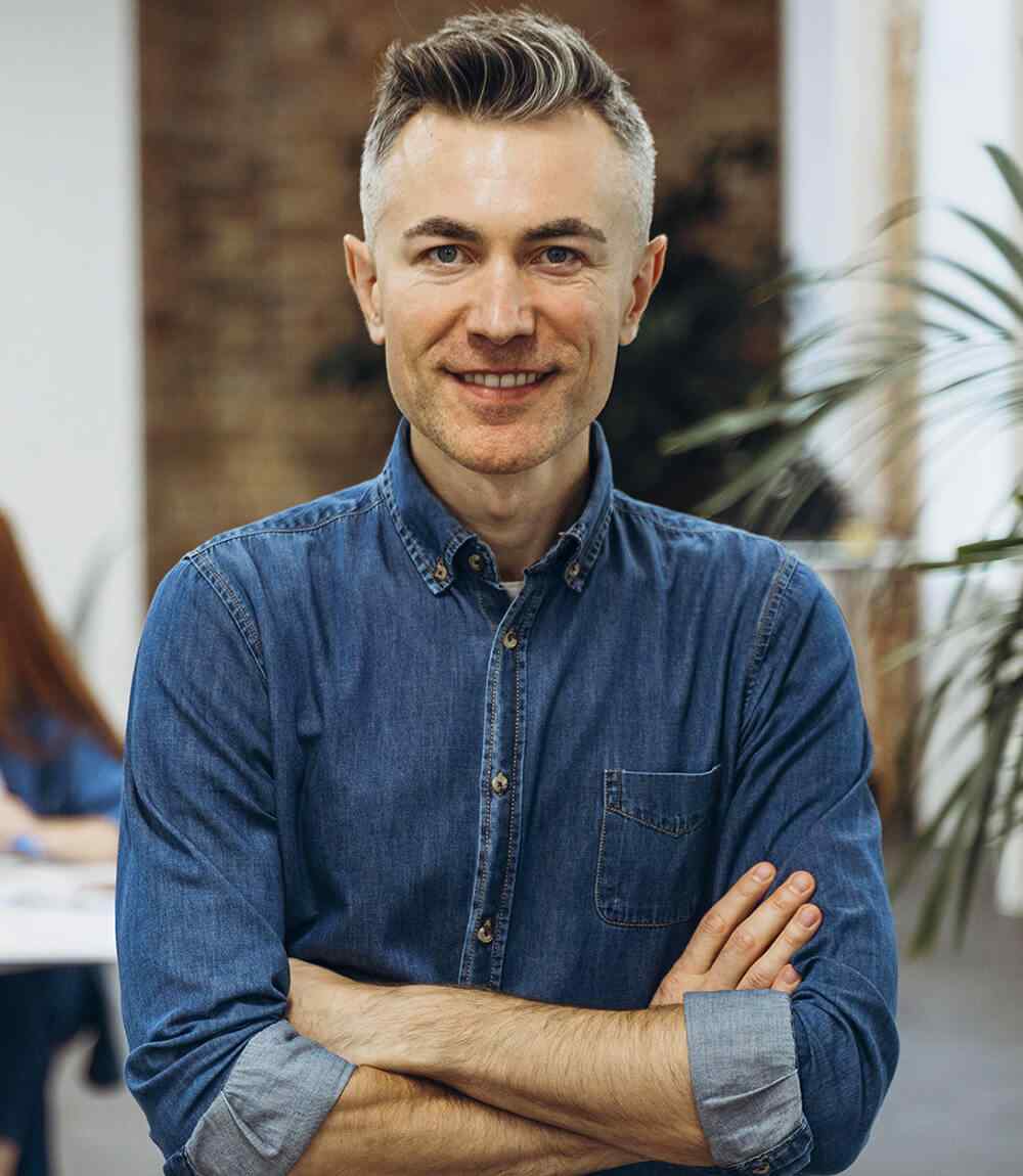 https://indecogrup.ro/wp-content/uploads/2019/02/team_03.jpg